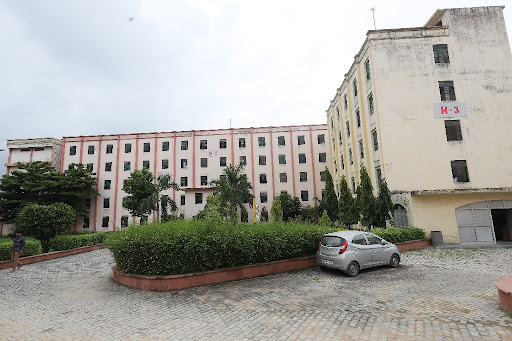 Naraina Medical College